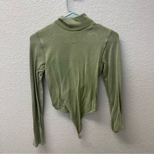 F21 LONG SLEEVE BODY SUIT